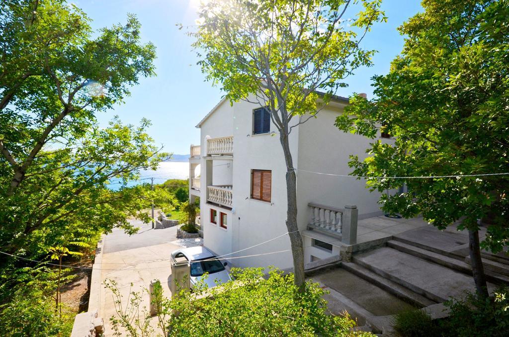 Apartments Sanja Sibinj Krmpotski Eksteriør bilde